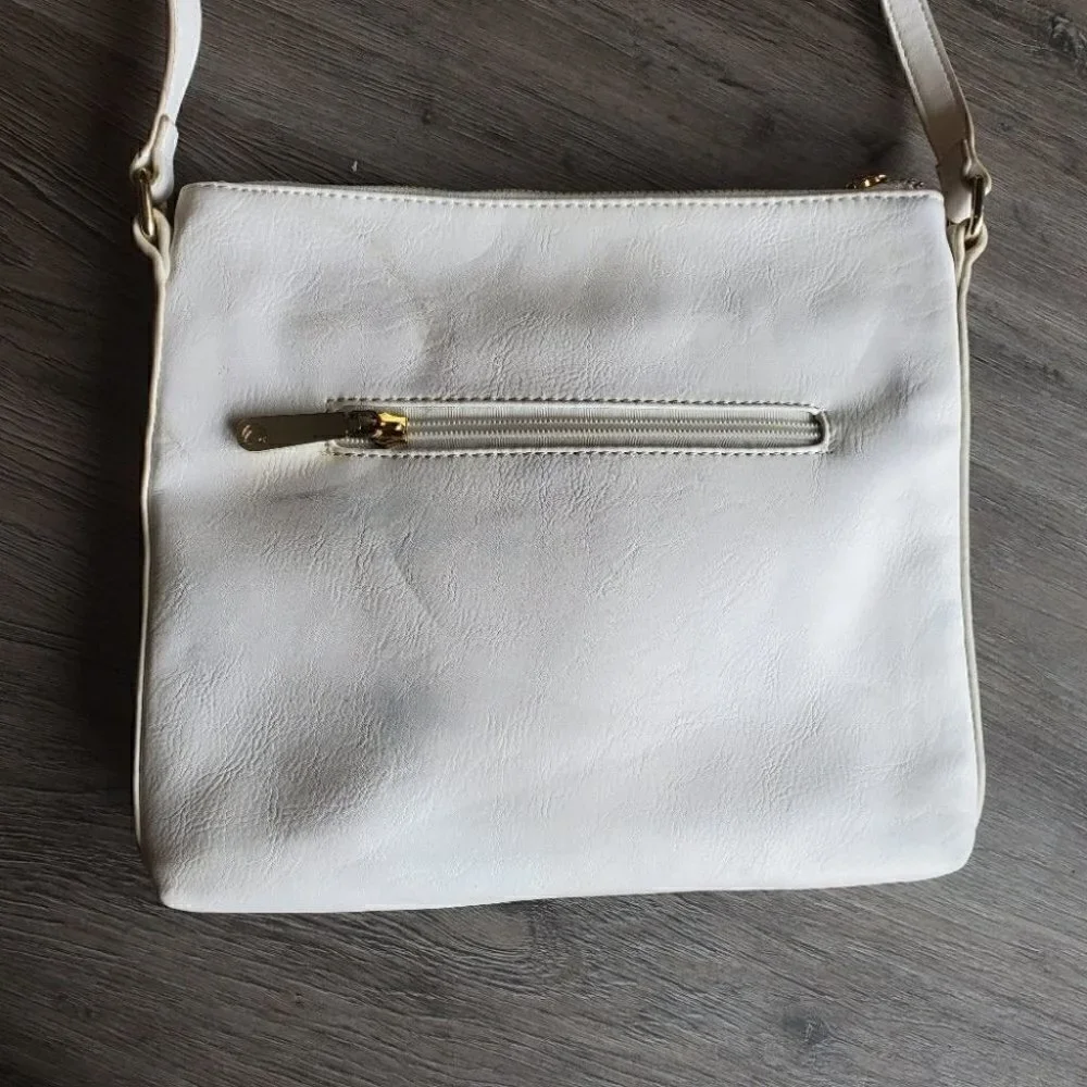 Crossbody Purse - Picture 3 of 7